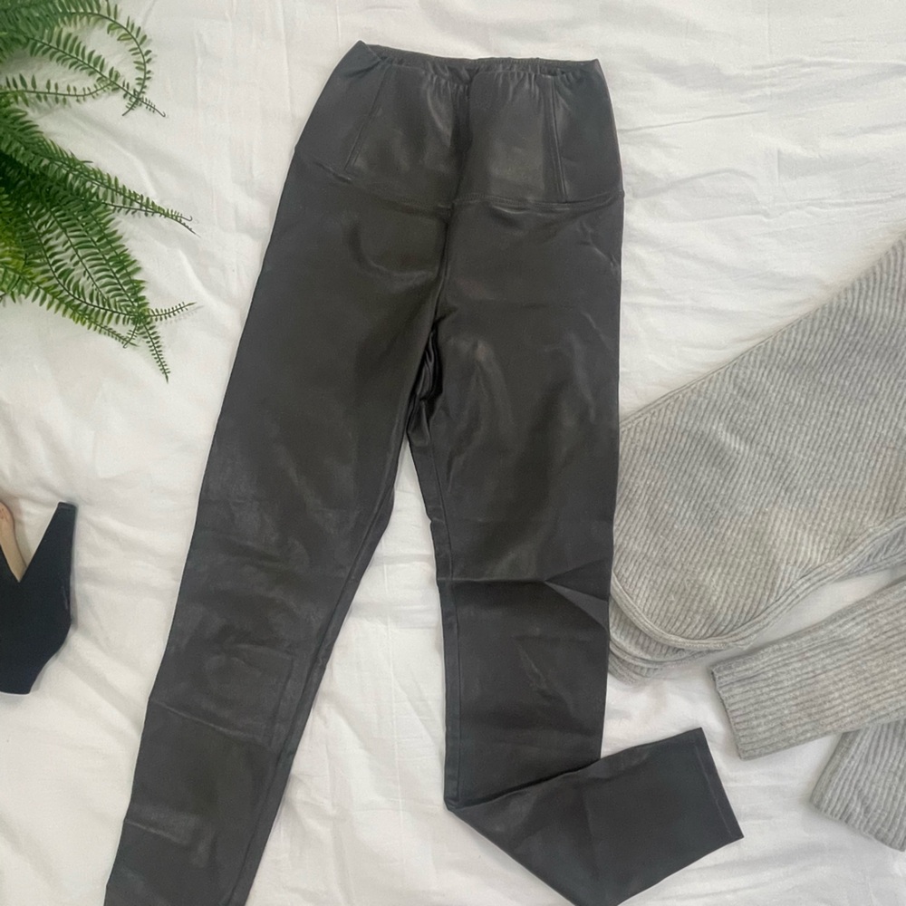 Wilfred Free Legging